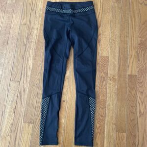 Athleta Miles Compression Stretch‎ Legging Pants Size XS Reflective black White